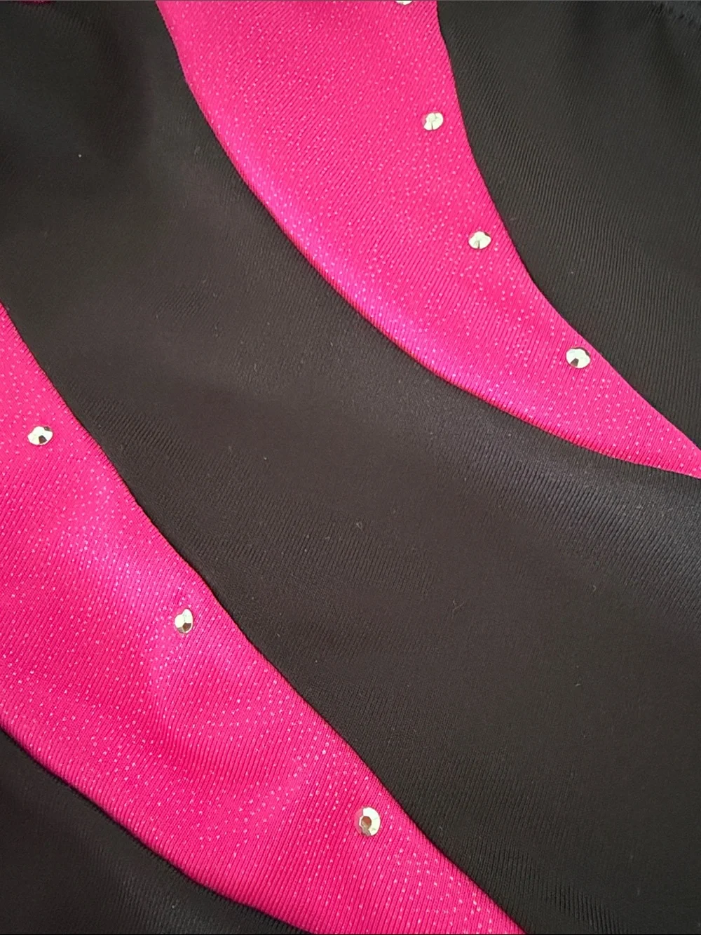 Dangling Freestyle Black & Hot Pink Long Sleeve Gymnastics Leotard